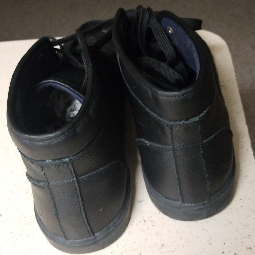 Shoes - Picture 2 of 5